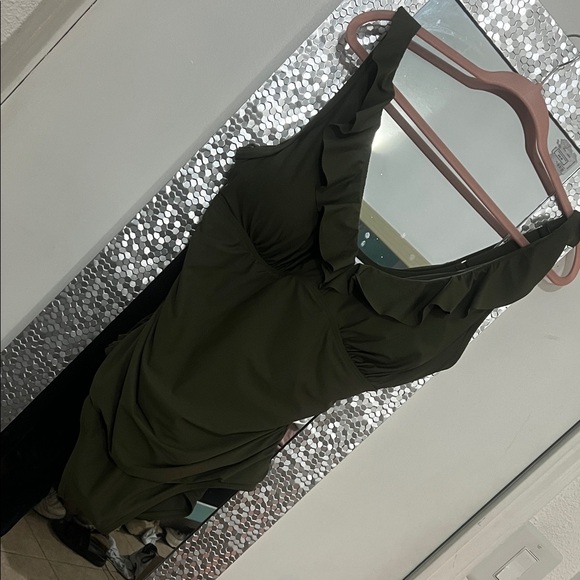 DKNY SET!! Elegant Olive Green Women's One Piece Swimsuit + Coverup Pants - Picture 6 of 9